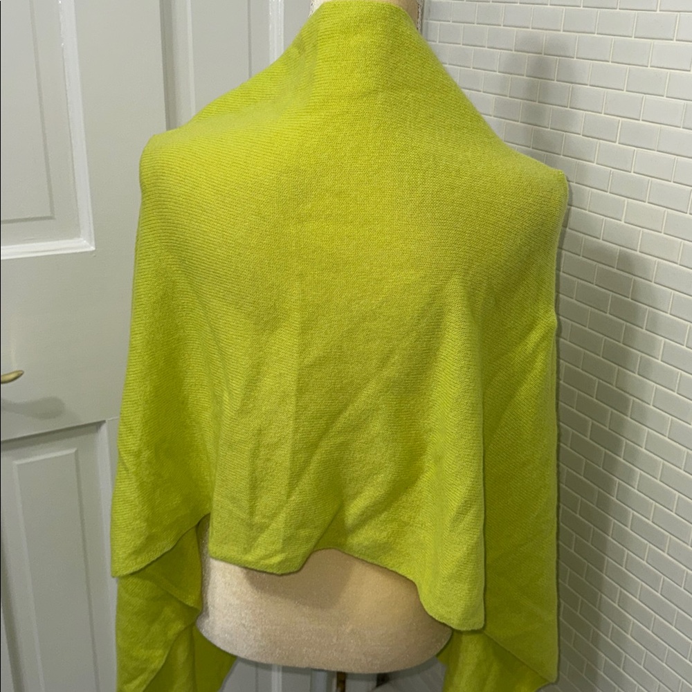 Vibrant Lime Green 💯 cashmere Shawl/ Wrap. OS.NWT. - Picture 2 of 8